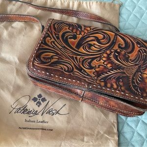 Patricia Nash crossbody handbag.